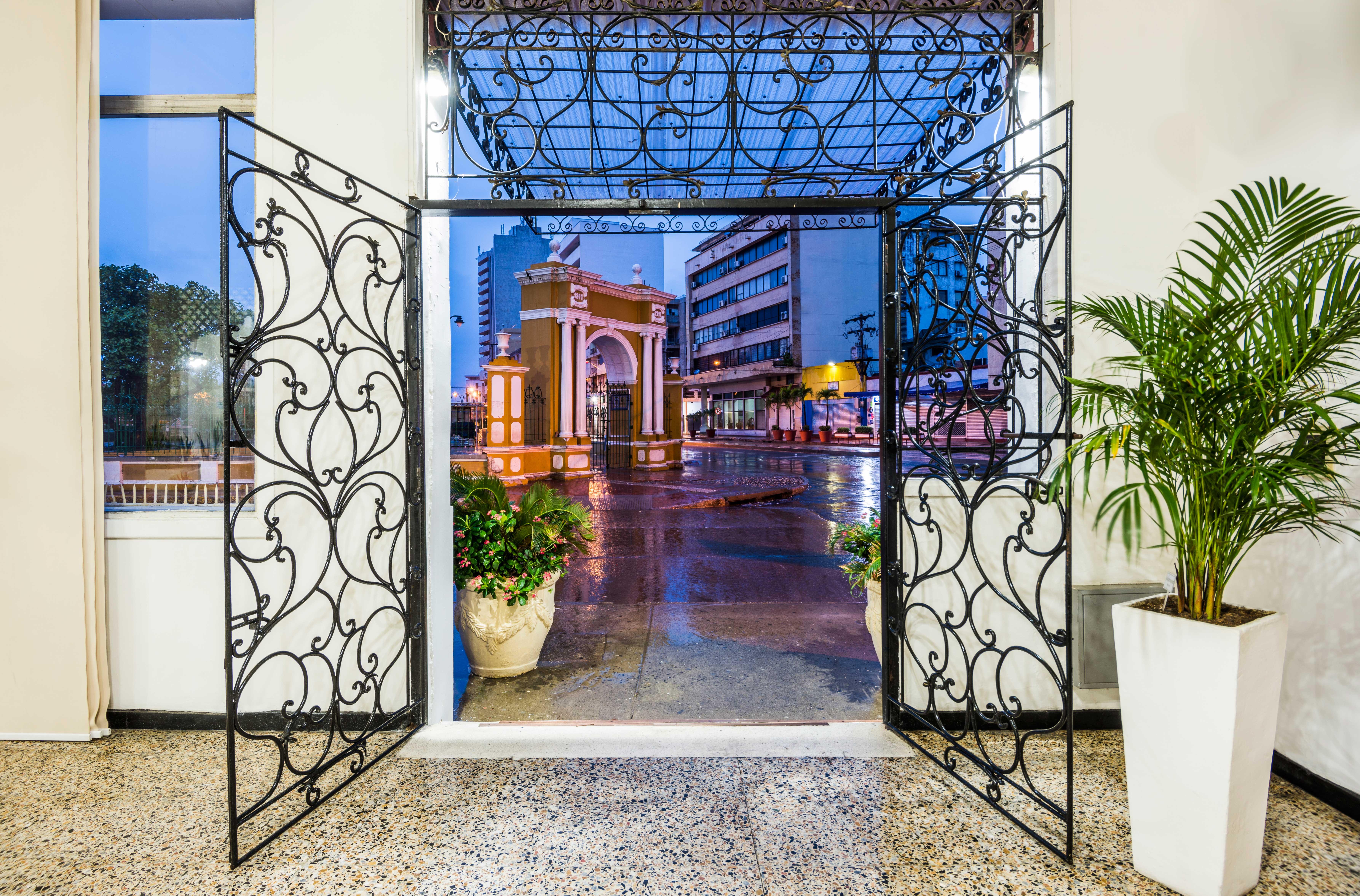 Hotel Dorado Plaza Centro Historico Cartagena Ngoại thất bức ảnh
